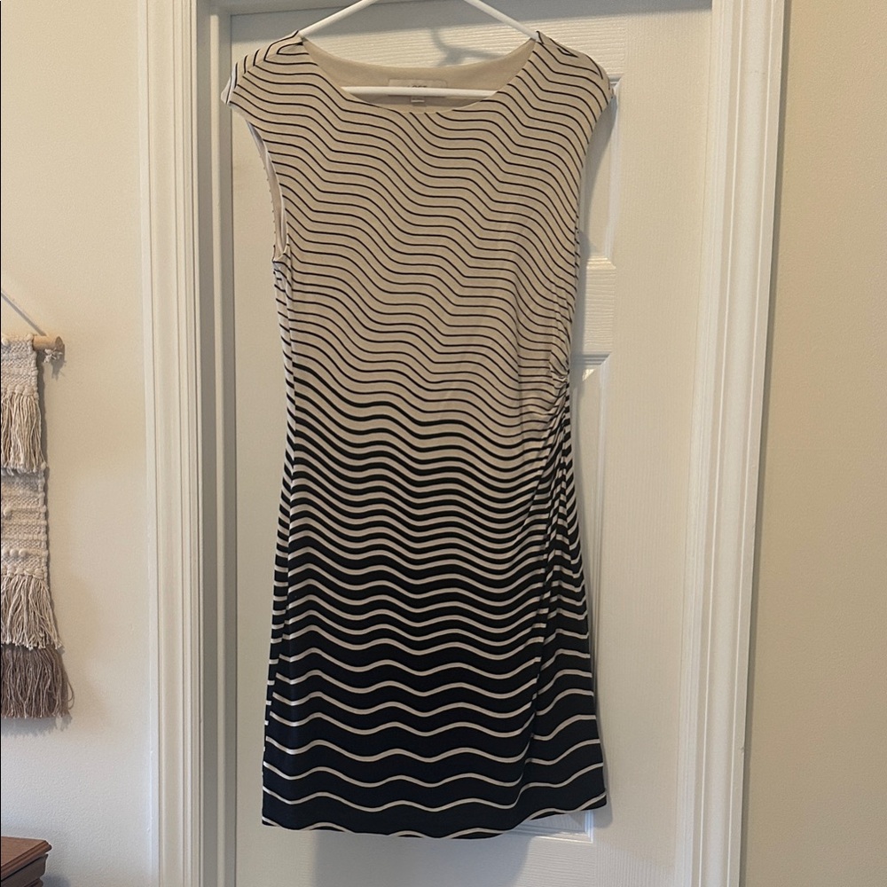 Loft lined Black and Cream Wave Pattern Dress